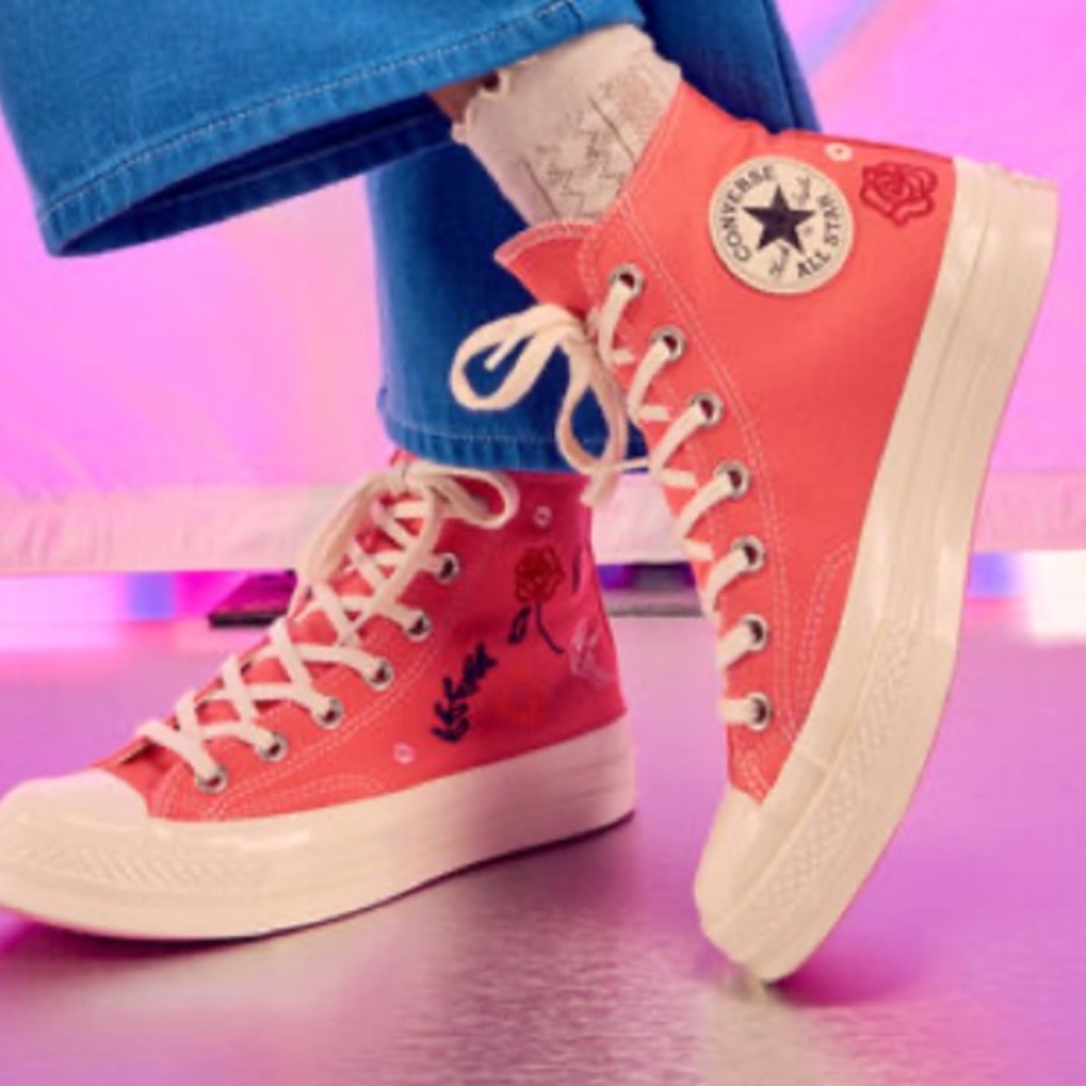 Converse Chuck 70 Summer Embroidery in color Watermelon Slushy Egret